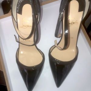 CHRISTIAN LOUBOUTIN Uptown
Double Heels Brand New Without The Tag